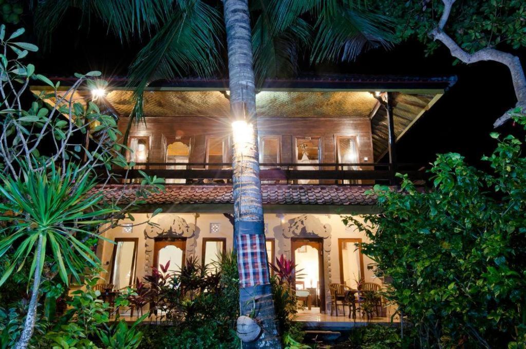 Mushroom Beach Bungalows Nusa Lembongan Dış mekan fotoğraf