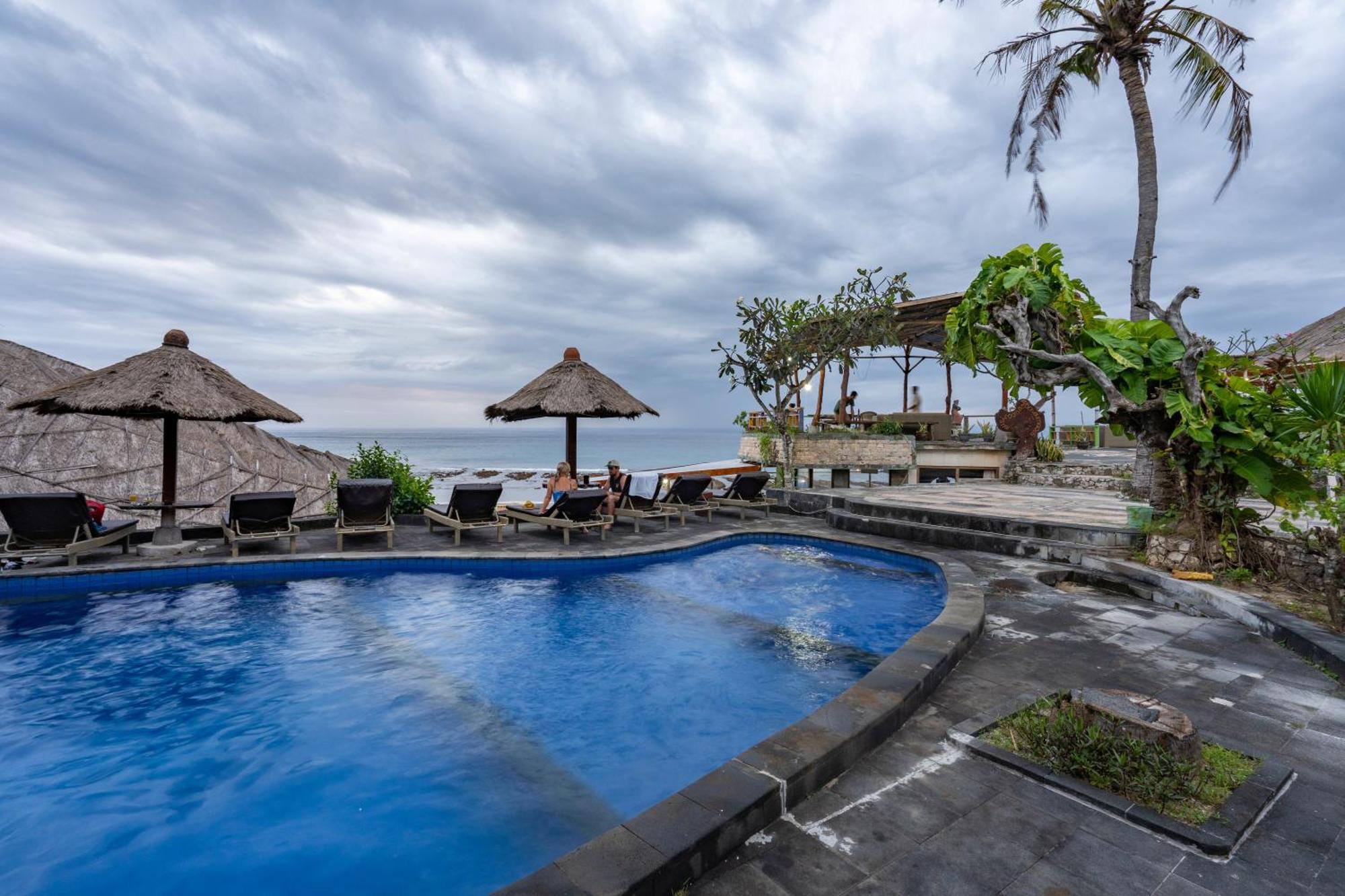Mushroom Beach Bungalows Nusa Lembongan Dış mekan fotoğraf