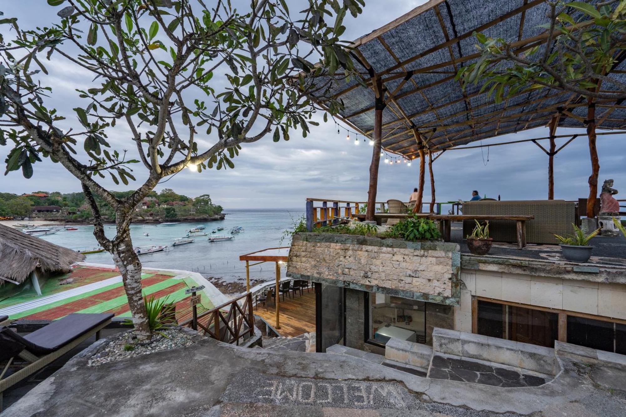 Mushroom Beach Bungalows Nusa Lembongan Dış mekan fotoğraf